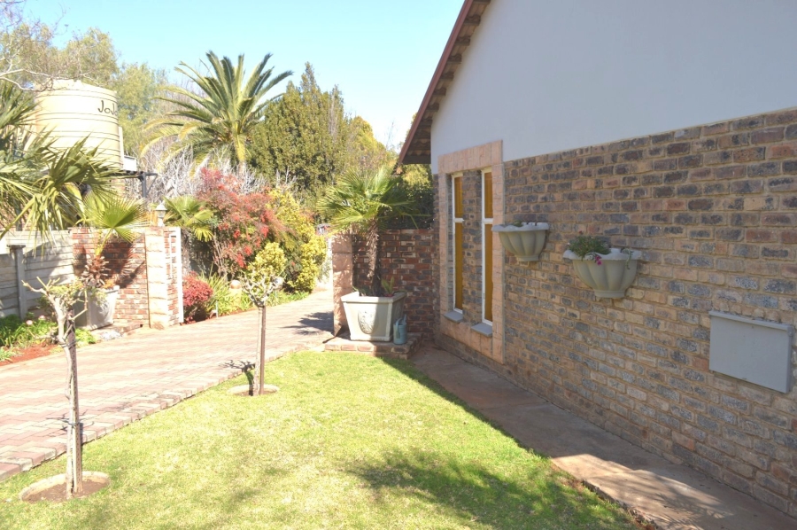 4 Bedroom Property for Sale in Wilkeville North West